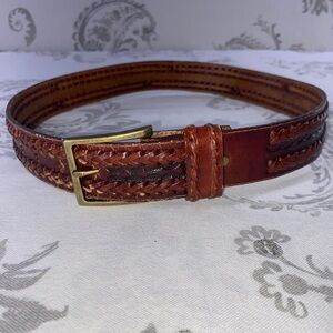 Vintage‎ tooled Belt Cowhide Leather Hand
Laced Bonded Made In Haiti Size 30